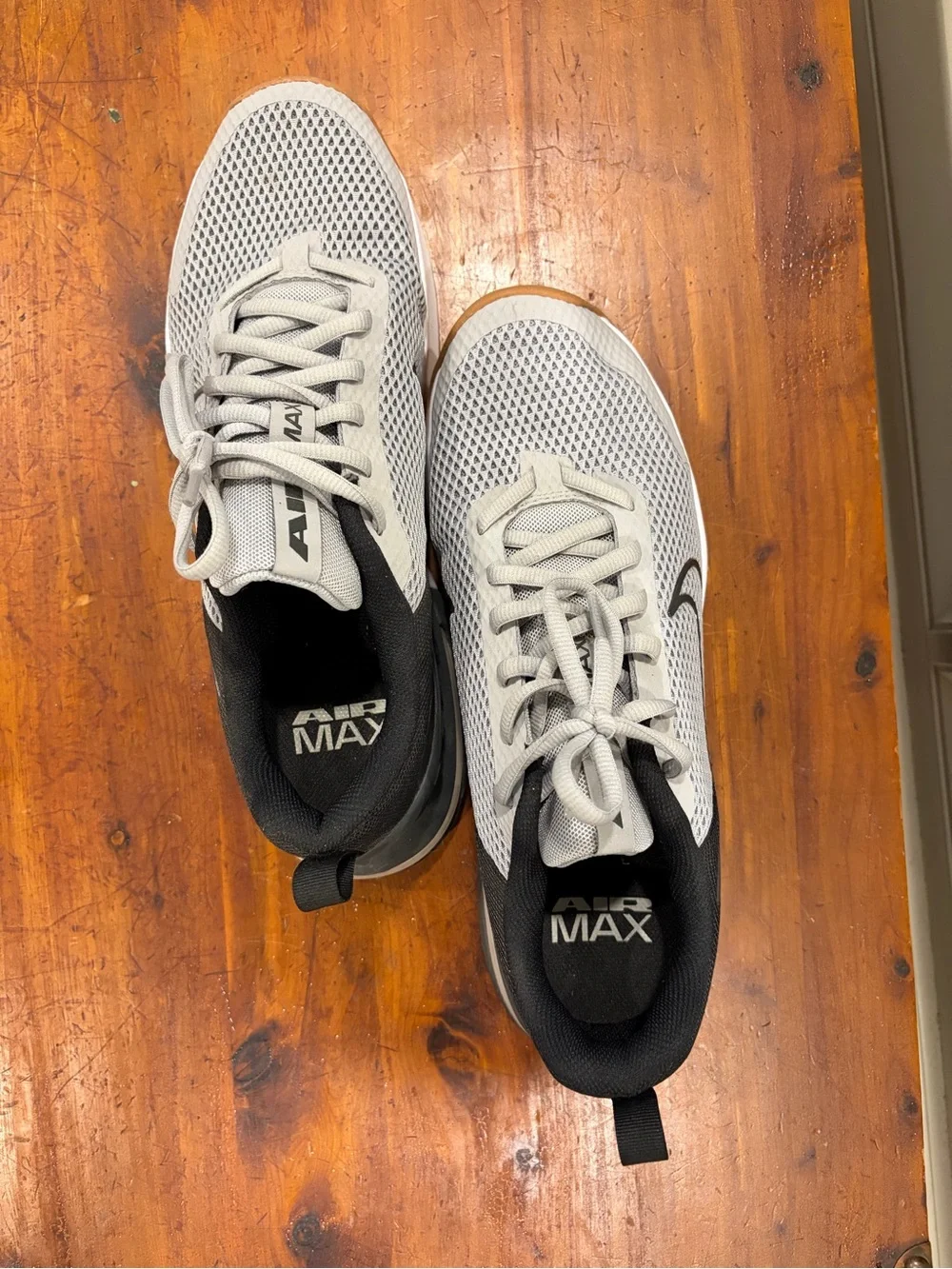 Nike Men’s Grey, Black and White Air Max Trainer Sneakers